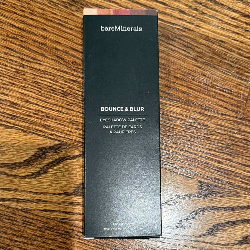 bareMinerals Bounce & Blur Eyeshadow Palette in Black Case